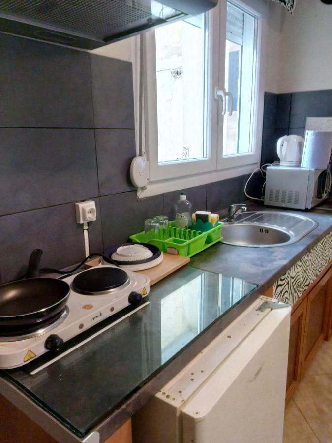 Prime Location Bright Studio City Center Super 5G Wifi 200Mbps With32"Tv Thessaloniki Exterior foto